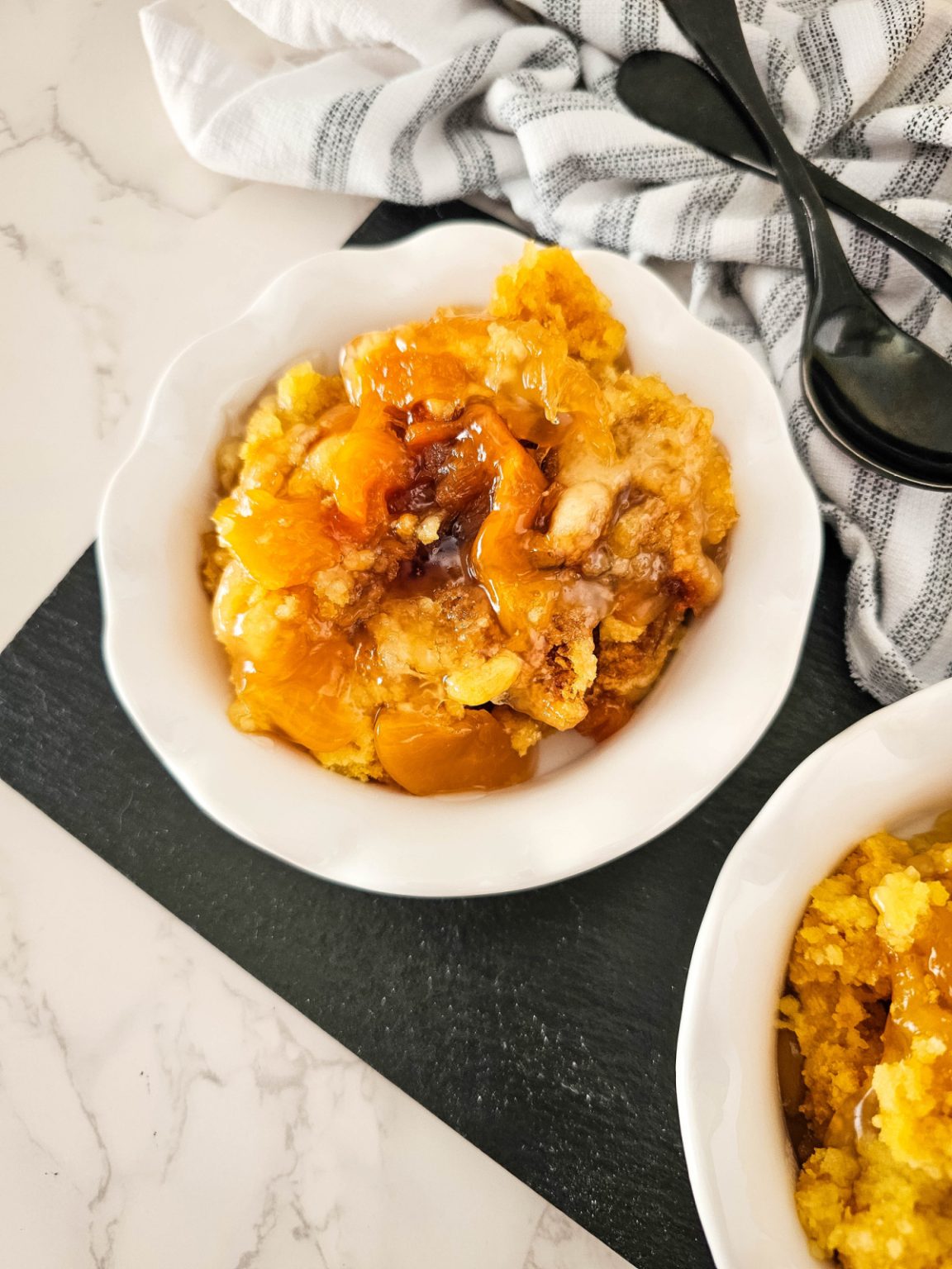 3 Ingredient Slow Cooker Peach Cobbler