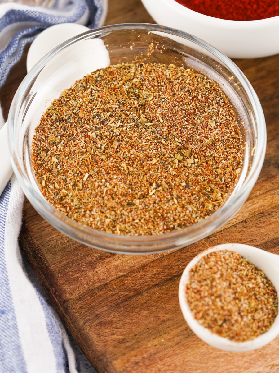 bowl with seasonings and measuring spoon