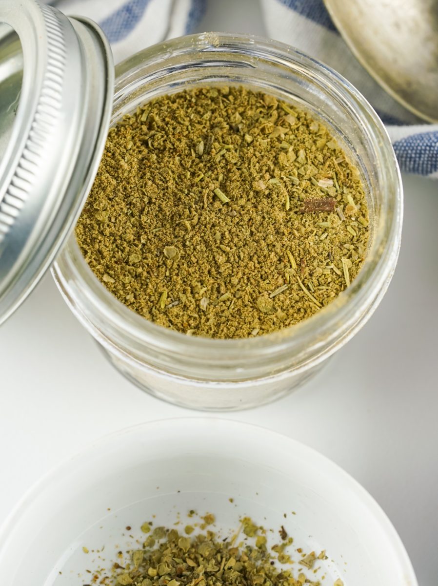 close up of poultry seasoning in mason jar