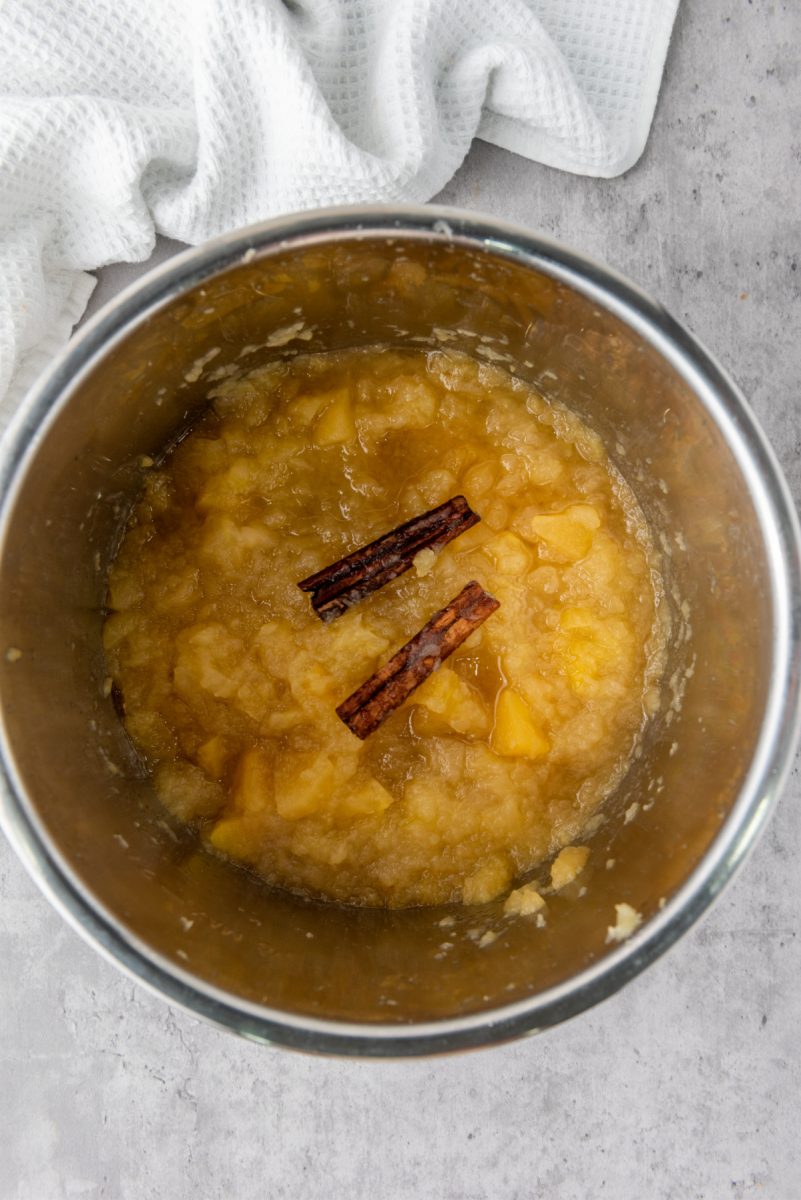 cooked applesauce in pressure cooker