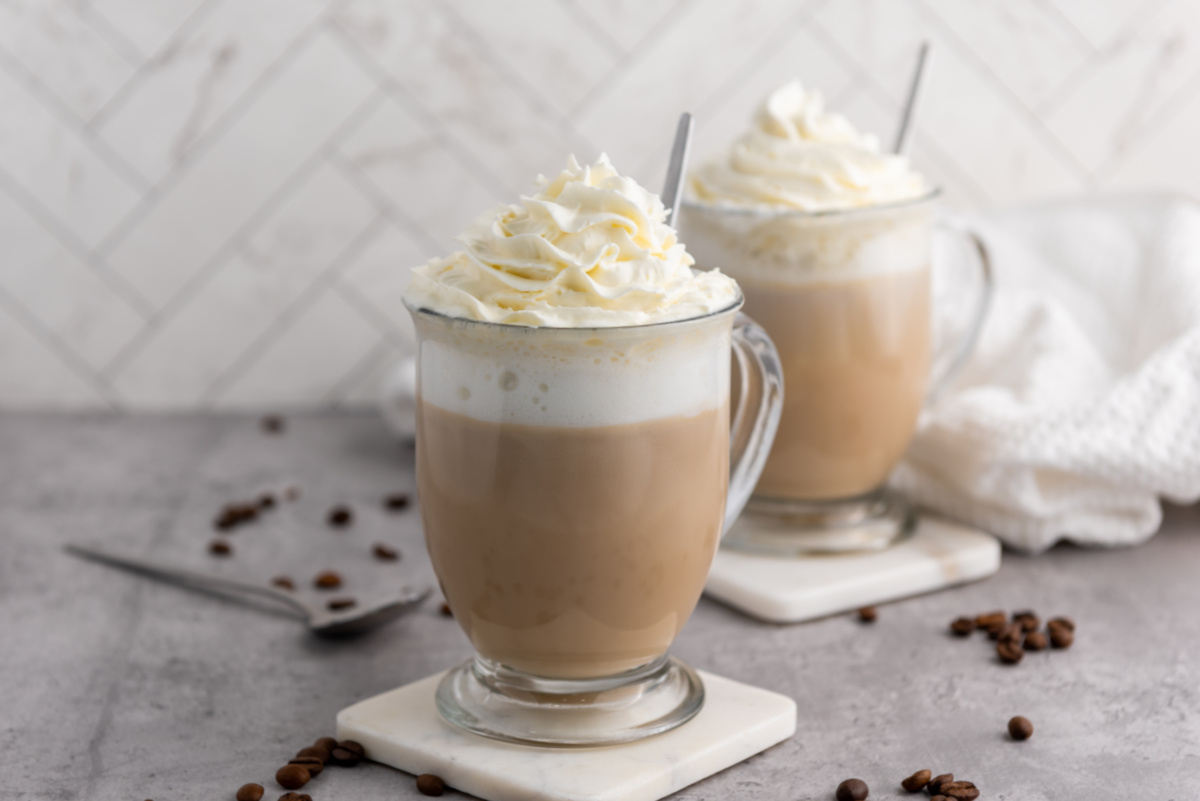 creamy espresso drinks with vanilla