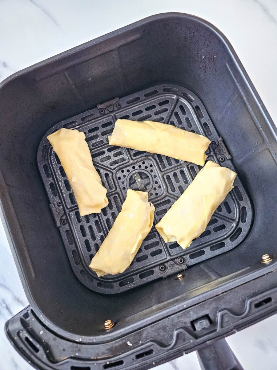 place eggrolls in air fryer