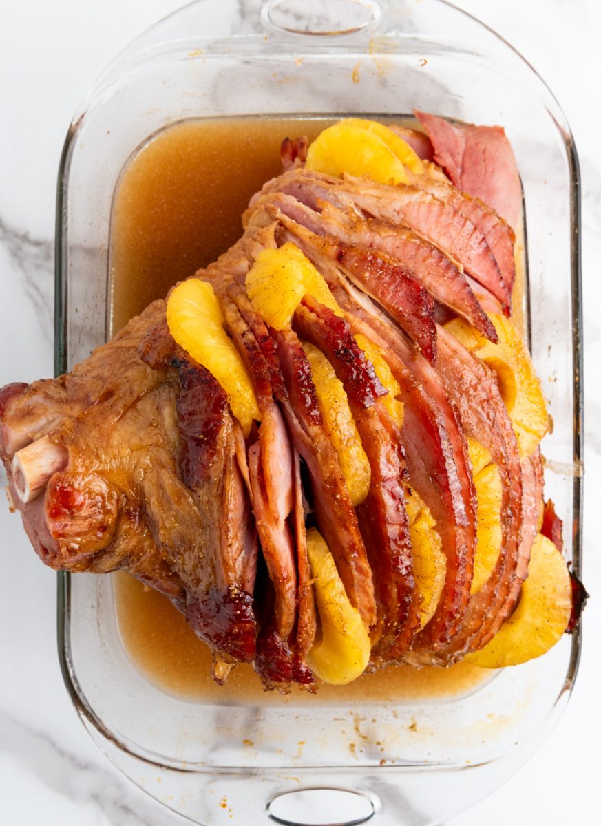 baked ham in pan