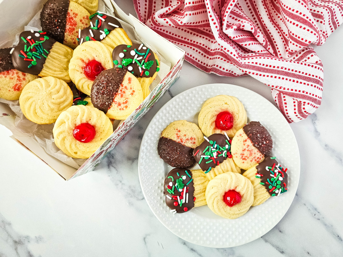 cookies in a gift box and on white plate