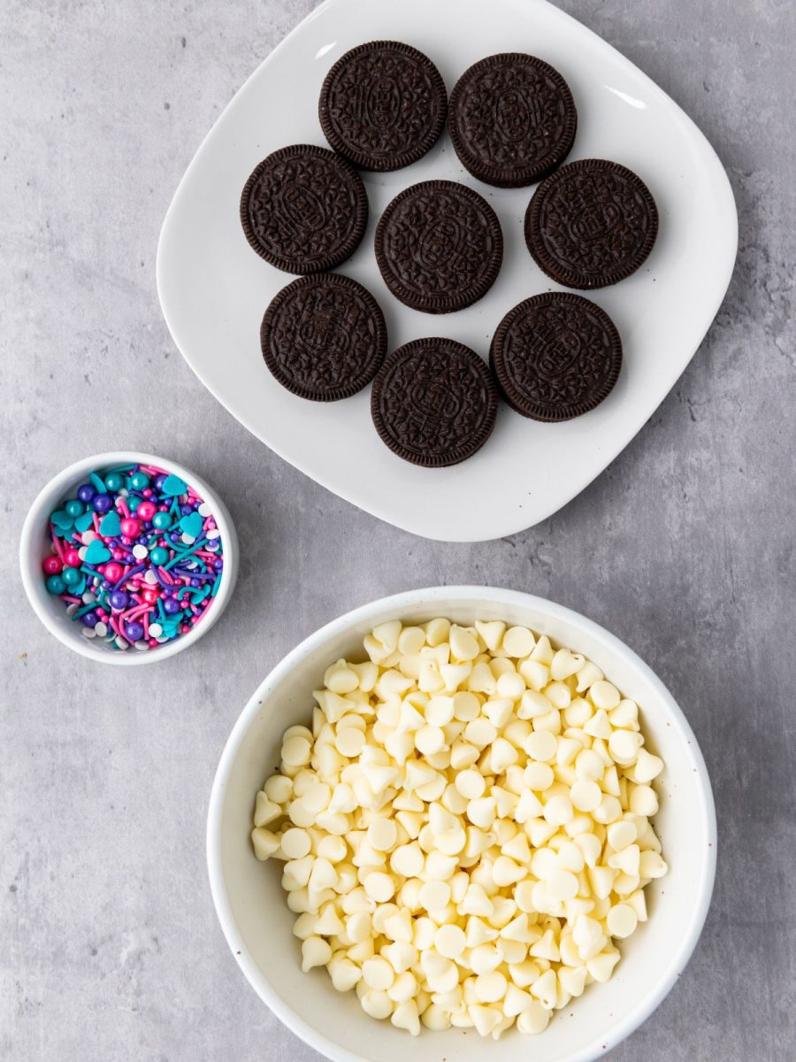 ingredients for oreo cookies treat